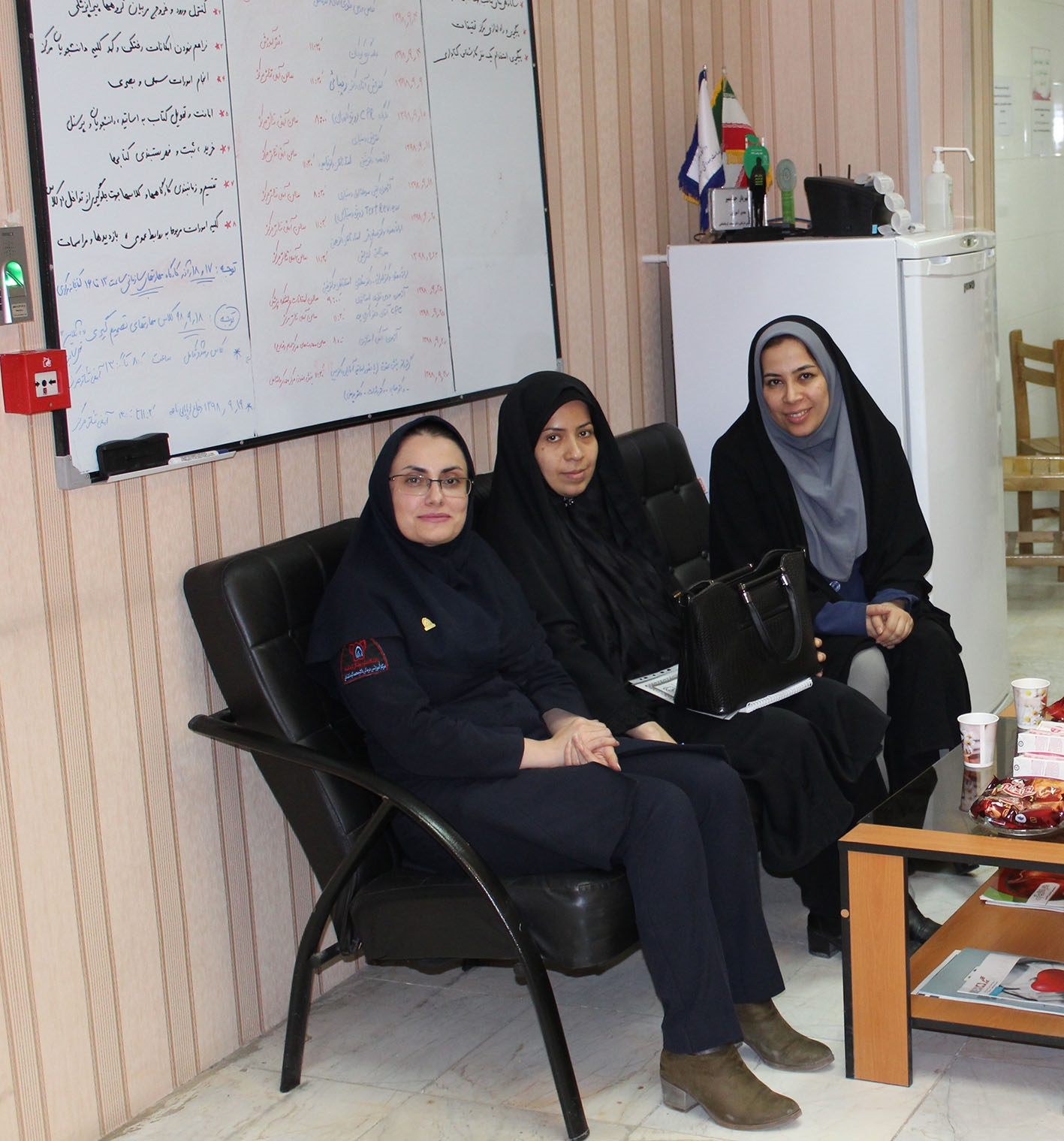 بازدید از کتابخانه