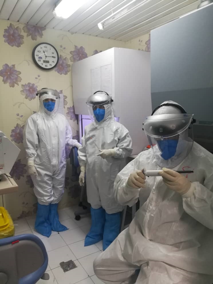 ازمایشگاه pcr