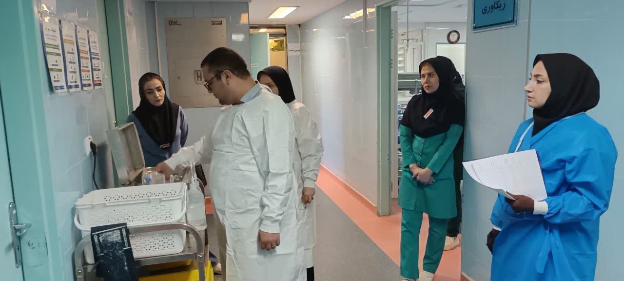 حضور تیم بازرسی ویژه رئیس دانشگاه در بیمارستان دکتر محمد کرمانشاهی